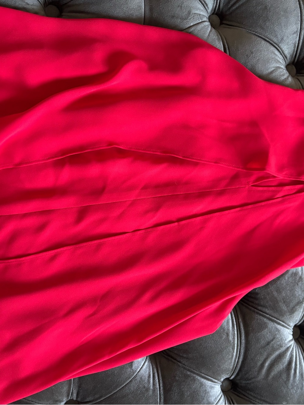 Red blouse - Picture 3 of 4